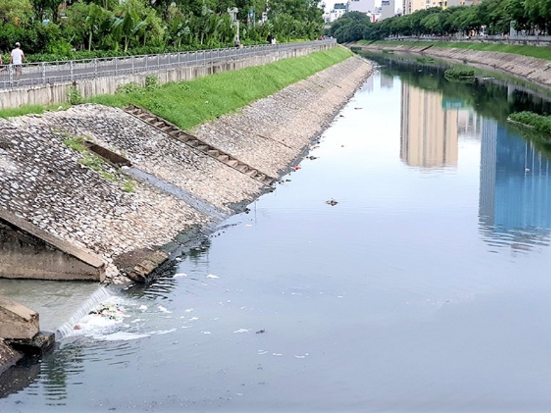 Hà Nội nạo vét sông Tô Lịch để đón nguồn nước từ sông Hồng