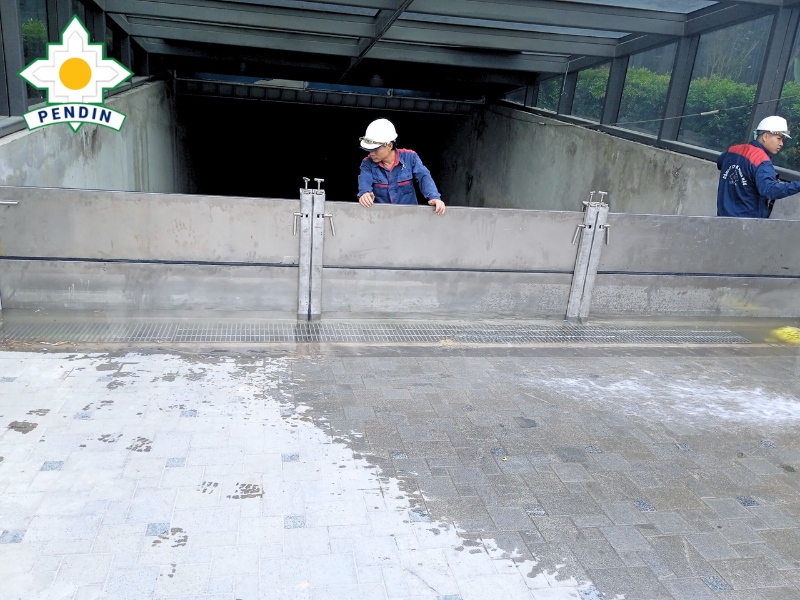 Cửa chống ngập là giải pháp bảo vệ tài sản hiệu quả khi nước ngập Cửa chống ngập là giải pháp bảo vệ tài sản hiệu quả khi nước ngập