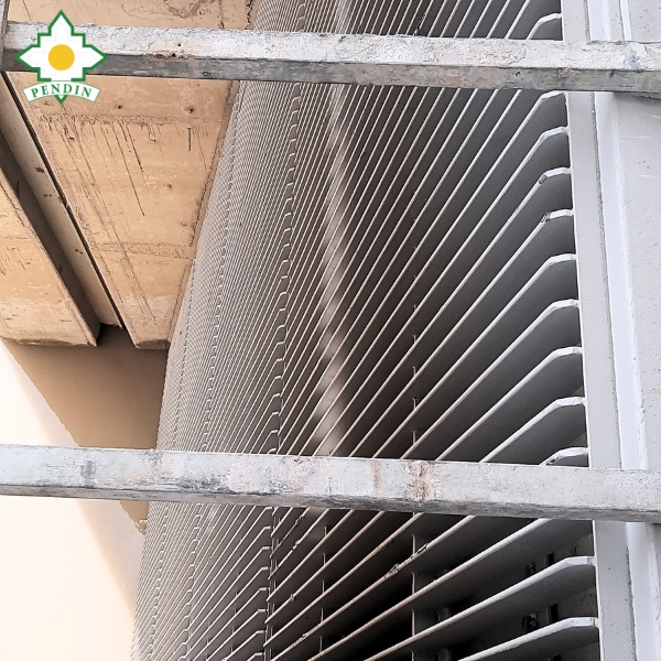 Hình ảnh song chắn rác thô khe hở 30, 40, 50, 60, 100mm thực tế