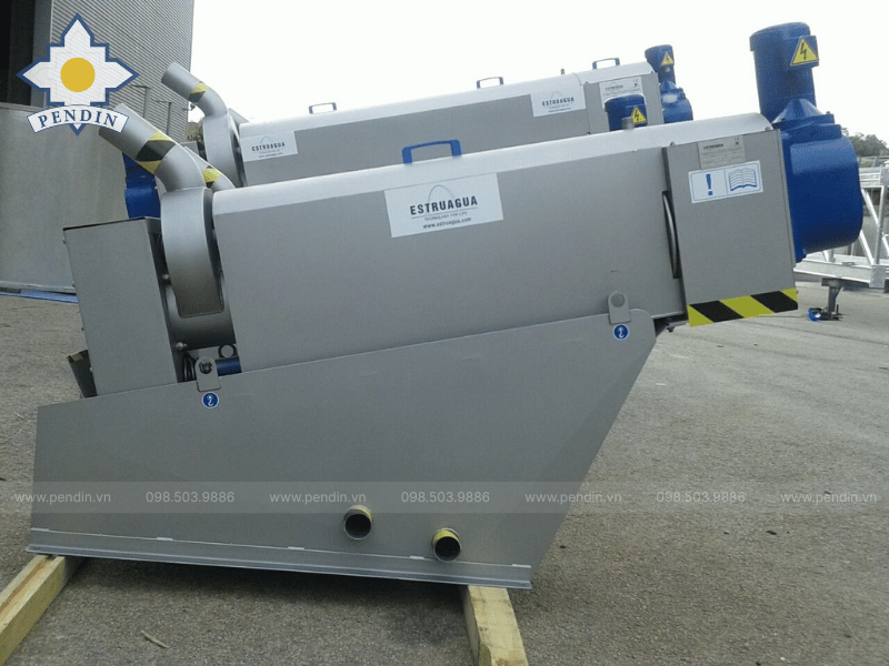 Máy vớt rác tĩnh kết hợp ép bùn trục vít