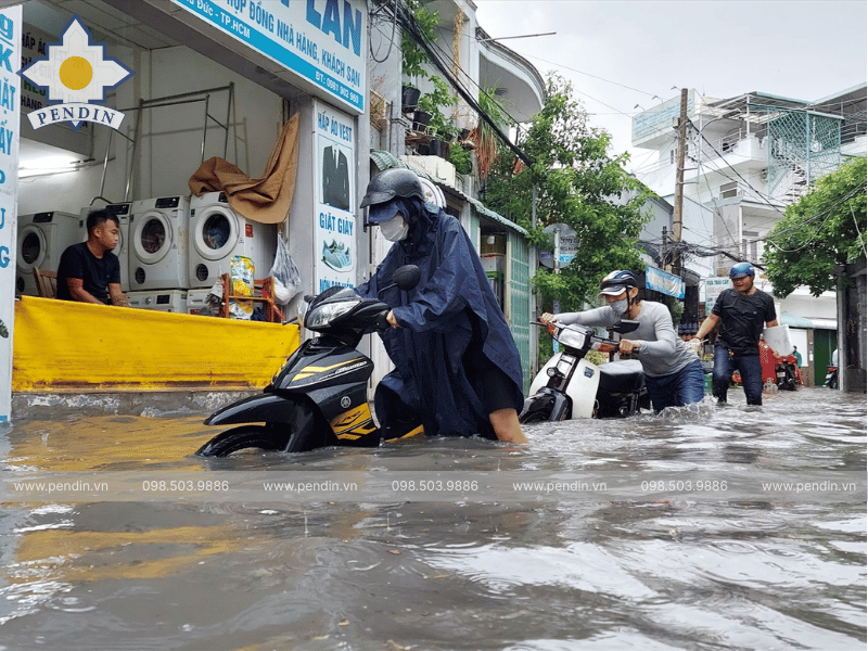 Tình trạng ngập úng tại TP.HCM sau những trận mưa lớn