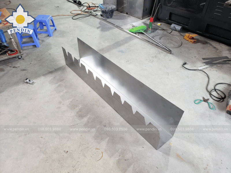 Máng thu nước răng cưa Inox 304