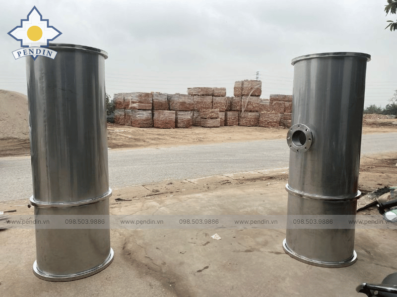 Ống lắng trung tâm