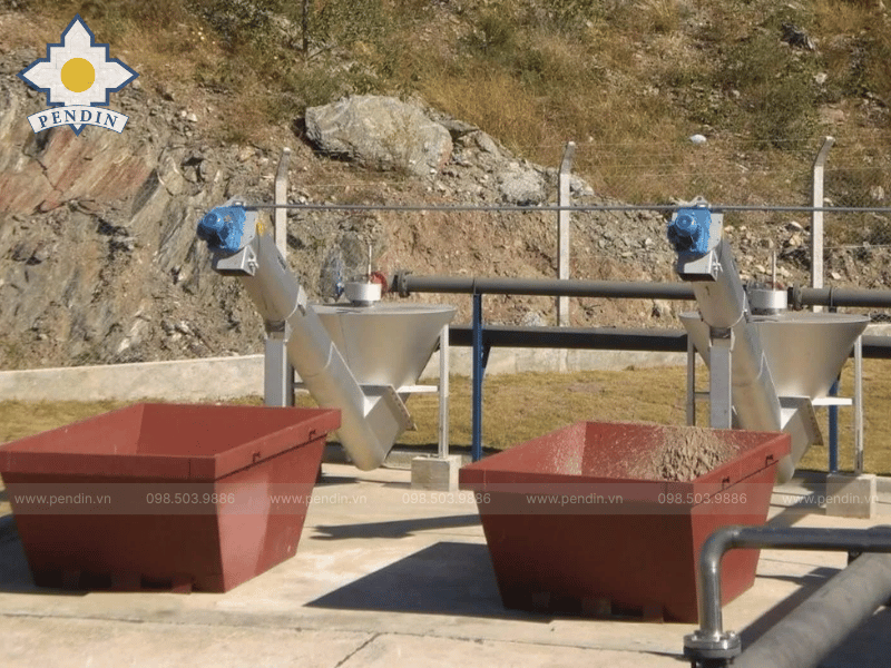 Thiết bị tách cát