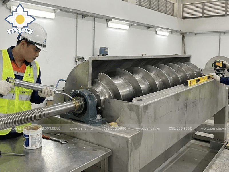 bảo trì decanter thu nước