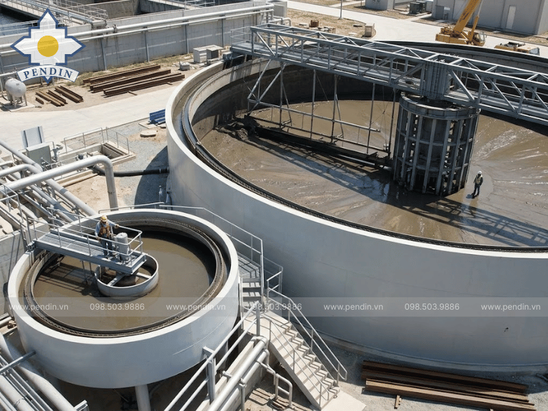 Giá cầu cào trung tâm