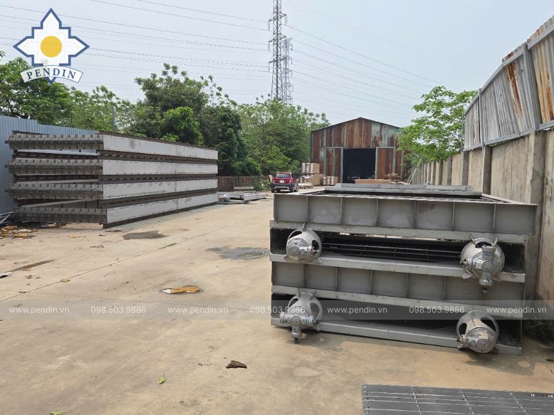 Cấu tạo hệ thống vớt rác tự động