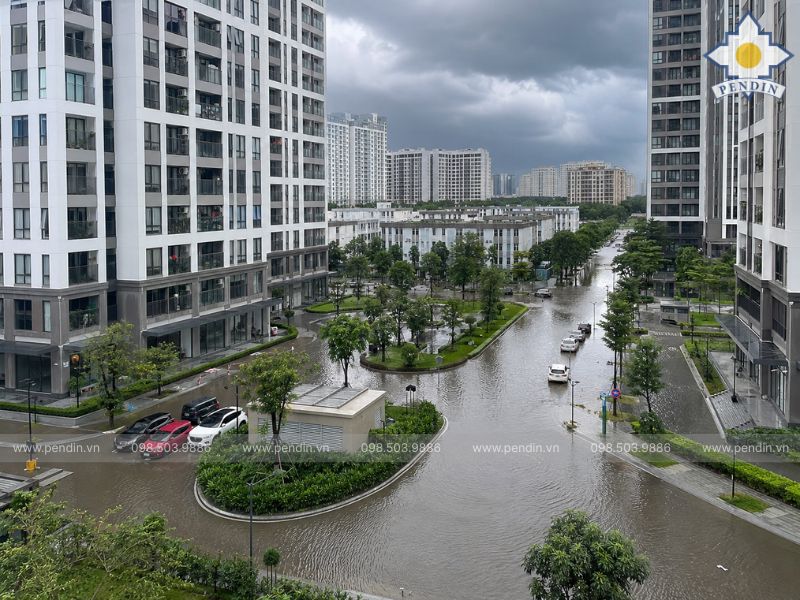 khu đô thị bị ngập sau mưa lớn