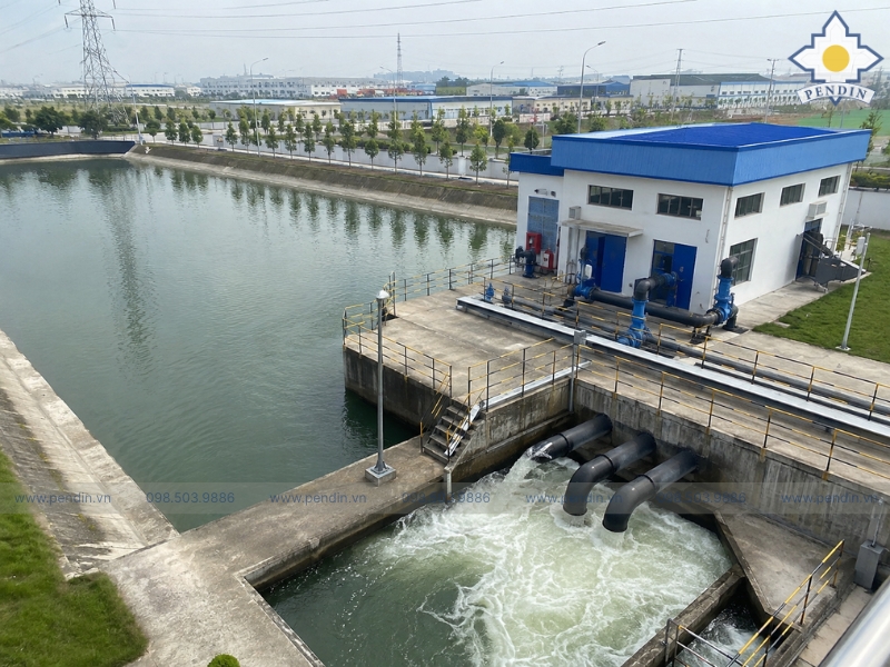 Hồ điều hòa và trạm bơm đang vận hành