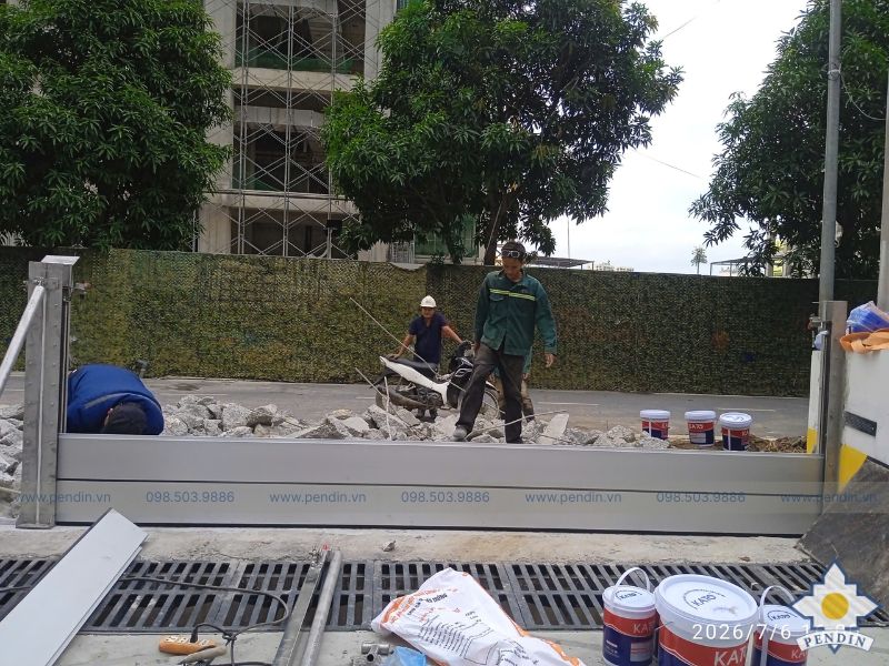 Liên động cửa chống ngập với máy bơm