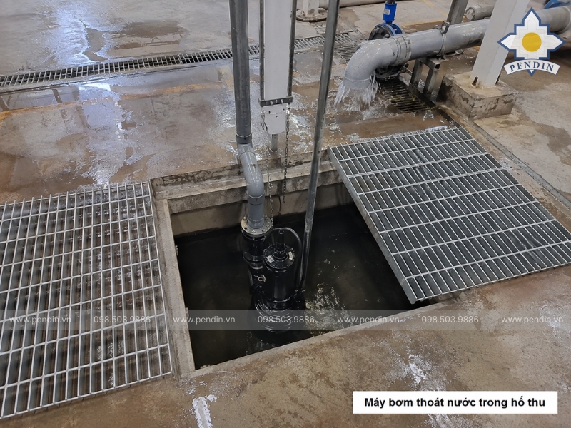 Máy bơm thoát nước lắp trong hố thu nhà xưởng