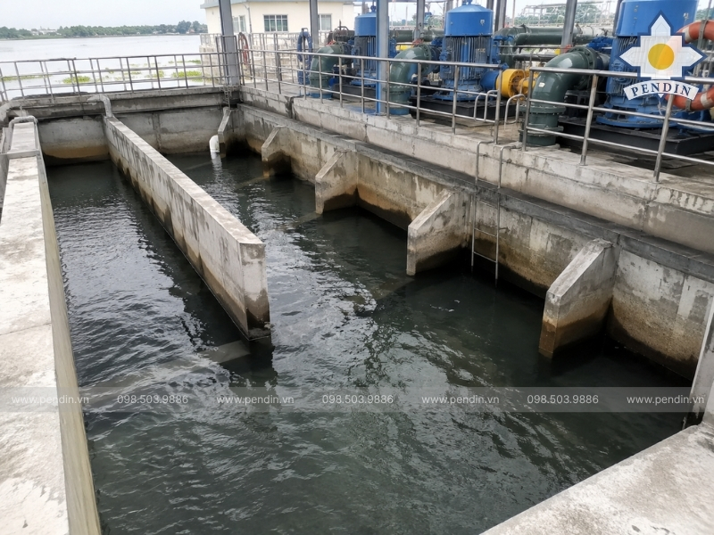 giếng giả hoặc buồng hút giúp ổn định dòng trước bơm