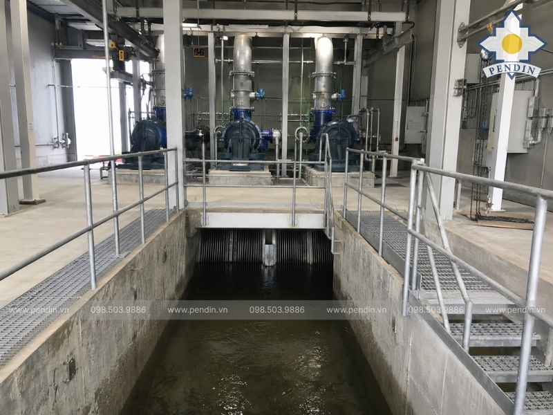 khu vực đầu hút máy bơm tại trạm bơm